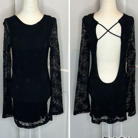 Nightcap Clothing Black Lace BodyCon Open Back Bellesleeve Mini medium - Picture 15 of 16